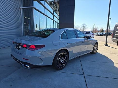 New 2026 Mercedes-Benz E 350 4MATIC Sedan image 3