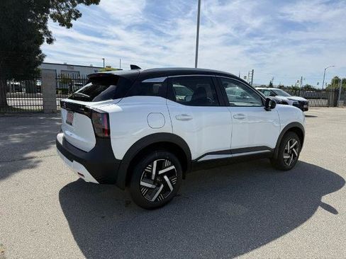 New 2026 Nissan Kicks SV w/ Interior Electronics Package FWD image 6