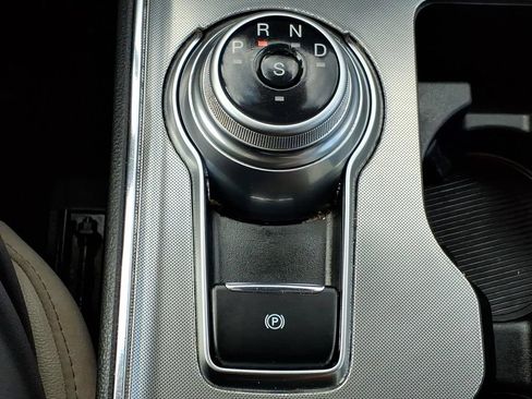 Used 2023 Ford Edge Titanium AWD/4WD image 18