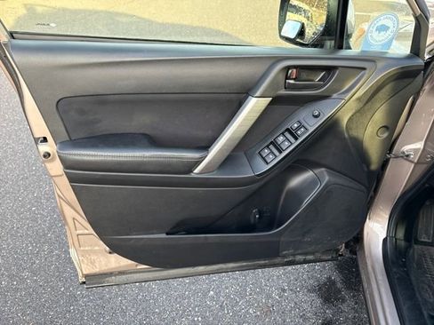 Used 2016 Subaru Forester 2.5i Premium image 15