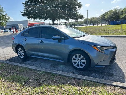 Used 2022 Toyota Corolla LE image 7