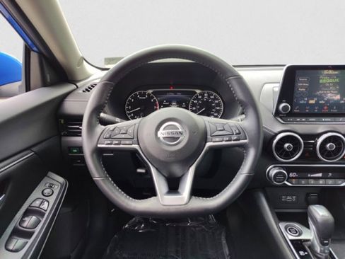 Used 2020 Nissan Sentra SV image 13