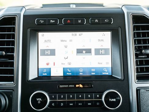 Used 2020 Ford Expedition Platinum image 21