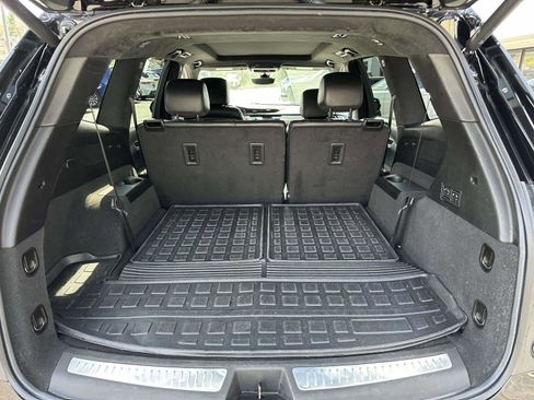 Used 2023 Cadillac XT6 Premium Luxury w/ Platinum Package image 13