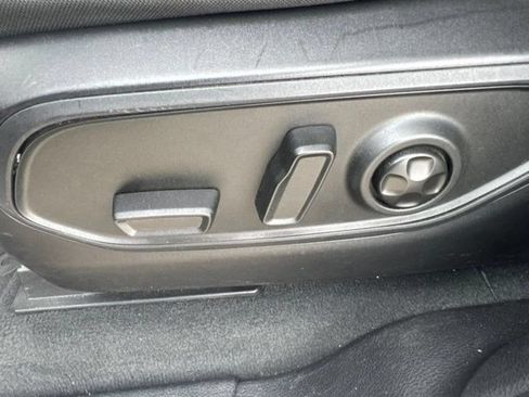 Used 2024 Jeep Grand Cherokee Altitude AWD/4WD image 33
