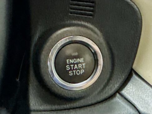 Used 2022 Subaru Outback Limited AWD/4WD image 19