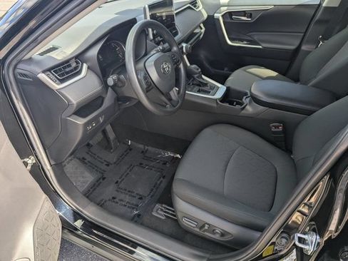 Used 2023 Toyota RAV4 XLE FWD image 9