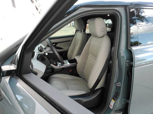 Used 2023 Land Rover Range Rover Evoque S AWD/4WD image 16
