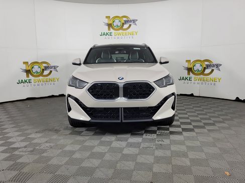 New 2026 BMW X2 xDrive28i image 2
