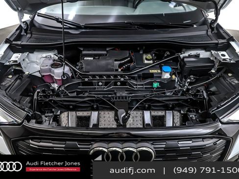Used 2022 Audi Q4 e-tron Premium Plus w/ Premium Plus image 11