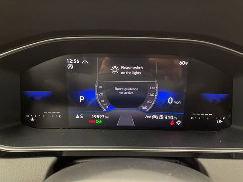 Used 2025 Volkswagen Jetta Sport image 5