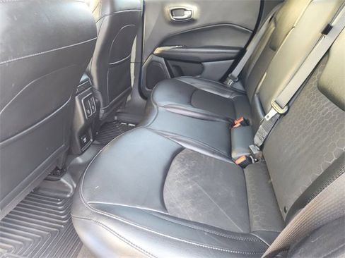 Used 2021 Jeep Compass Latitude image 23