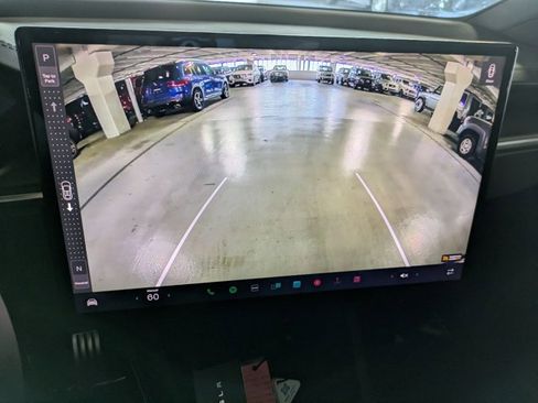 Used 2023 Tesla Model X Plaid image 15