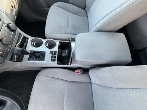 Used 2013 Toyota Highlander FWD image 18