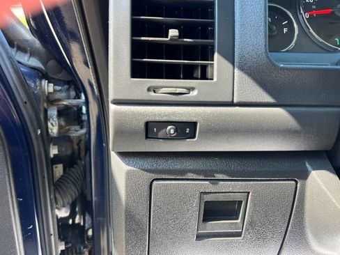 Used 2012 Jeep Liberty Sport AWD/4WD image 21