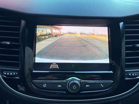Used 2020 Chevrolet Trax LS image 15