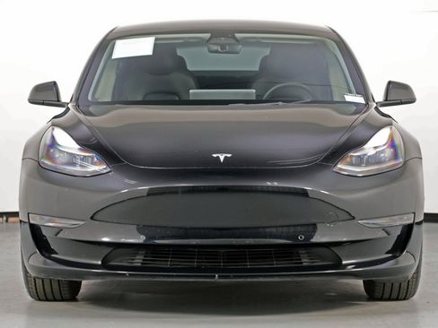 Used 2022 Tesla Model 3 Standard Range image 6
