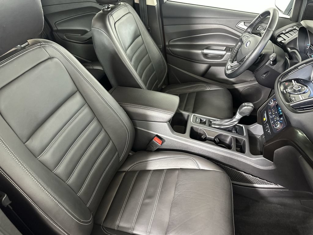 Used 2017 Ford Escape Titanium AWD/4WD image 29