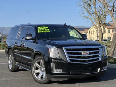 Used 2017 Cadillac Escalade ESV Luxury