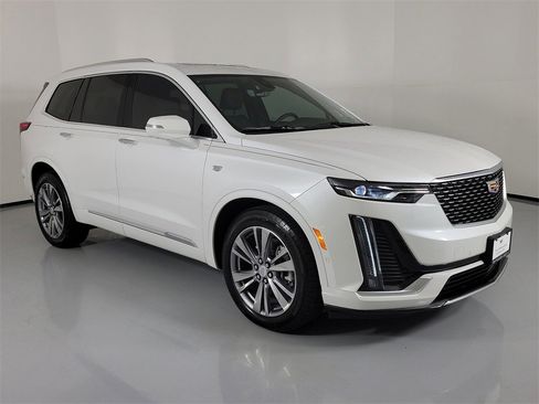 Certified 2025 Cadillac XT6 Premium Luxury w/ Technology Package image 1