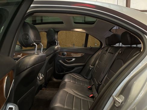 Used 2015 Mercedes-Benz C 300 4MATIC Sedan image 41