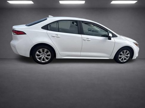 Used 2024 Toyota Corolla LE FWD image 16