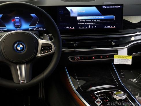 New 2026 BMW X5 xDrive50e w/ Executive Package image 17