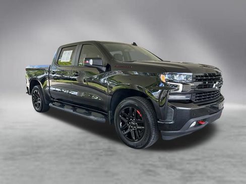 Used 2021 Chevrolet Silverado 1500 RST w/ Redline Edition AWD/4WD image 2