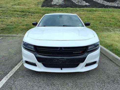 Used 2016 Dodge Charger R/T RWD image 8