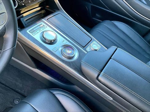 Used 2024 Genesis GV80 2.5T image 16