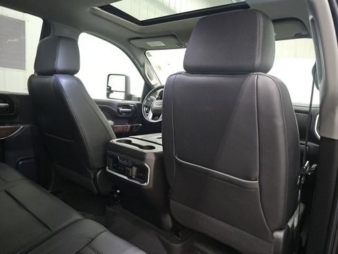 Used 2021 GMC Sierra 3500 Denali w/ Denali Ultimate Package image 14