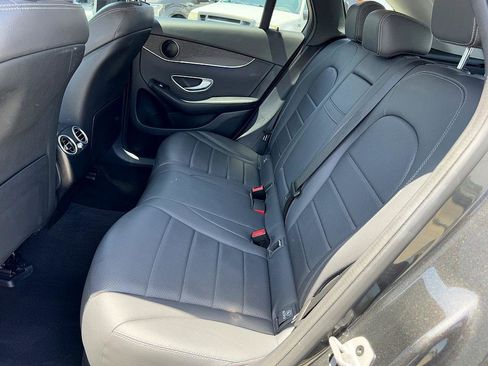Used 2022 Mercedes-Benz GLC 300 image 31
