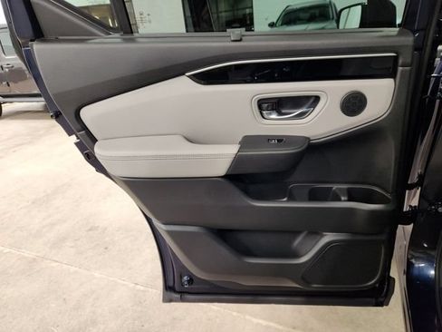Used 2024 Honda Pilot Touring image 26