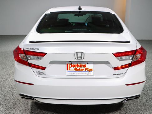 Used 2022 Honda Accord Sport image 8