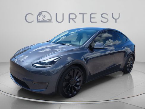 Used 2023 Tesla Model Y Performance AWD/4WD image 1