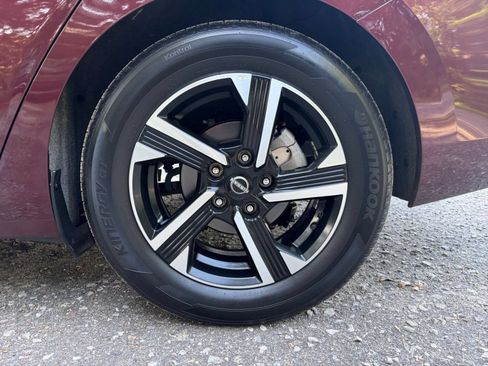 Used 2025 Nissan Sentra SV FWD image 28
