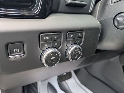 New 2026 GMC Sierra 1500 AT4 w/ AT4 Premium Package AWD/4WD image 18