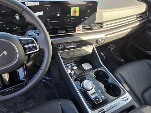 New 2026 Kia Carnival SX image 18