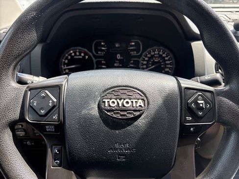 Used 2019 Toyota Tundra SR5 w/ SR5 Upgrade Package AWD/4WD image 16