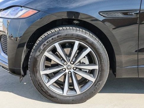 Used 2024 Jaguar F-PACE R-Dynamic S image 10