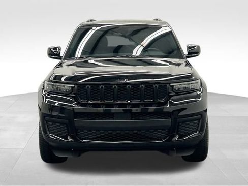 Used 2021 Jeep Grand Cherokee L Laredo image 3
