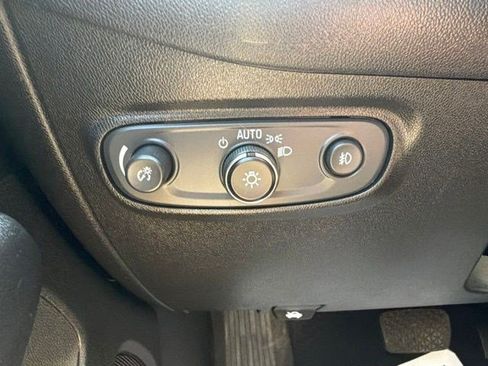 Used 2020 Chevrolet Equinox Premier w/ LPO, Cargo Package AWD/4WD image 29