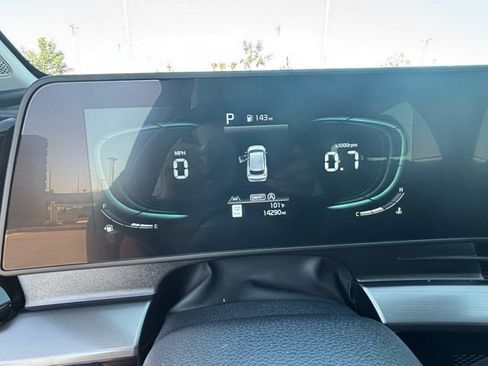 Certified 2025 Kia Sportage EX w/ Premium Package FWD image 13
