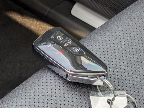 New 2026 Volkswagen Atlas SE image 38