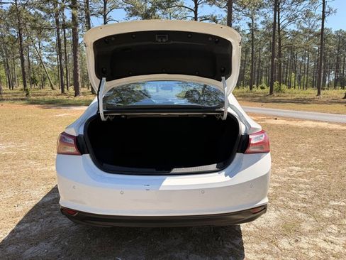 Used 2024 Chevrolet Malibu LT w/ Sport Edition image 9