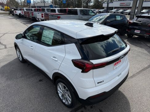 New 2027 Chevrolet Bolt LT FWD image 17