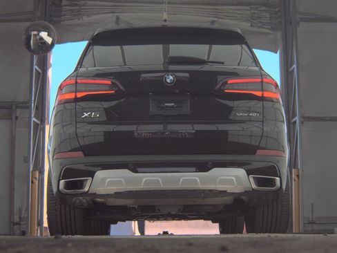 Used 2021 BMW X5 xDrive40i AWD/4WD image 5