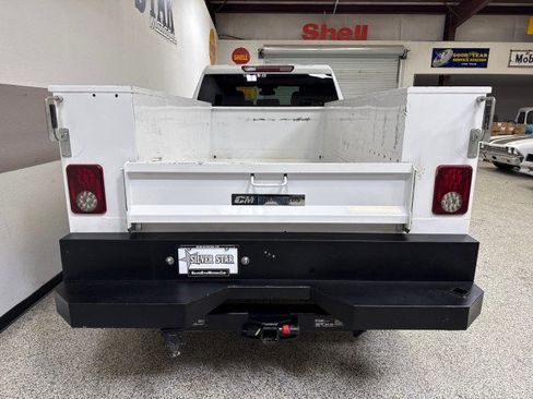 Used 2024 Chevrolet Silverado 2500 LT w/ Convenience Package image 49