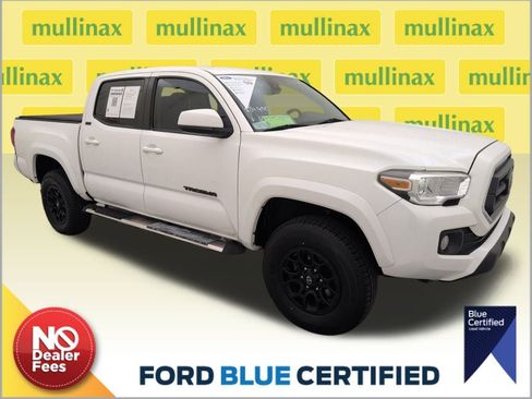 Used 2020 Toyota Tacoma SR5 image 1