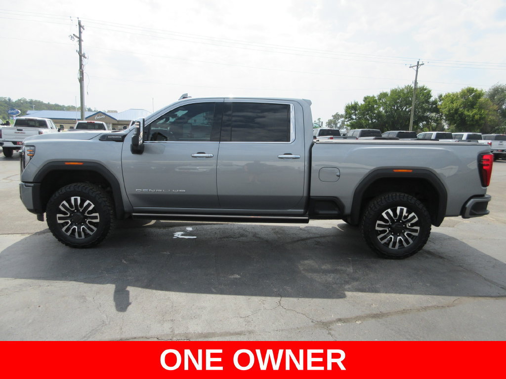 Certified 2025 GMC Sierra 2500 Denali Ultimate AWD/4WD image 15